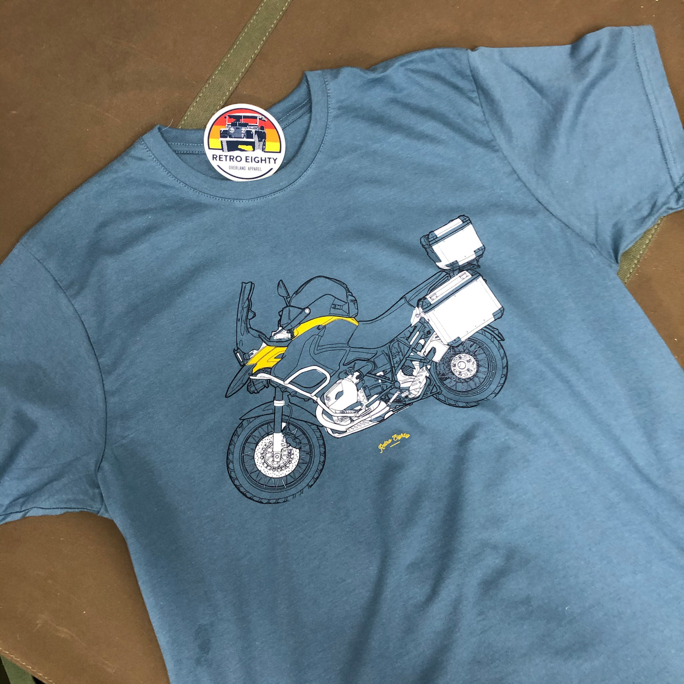 'Adventure Bike' - t-shirt - Unisex B&C Stone Blue